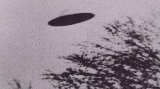 1950-april-23-redbud-illinois-us-ufo