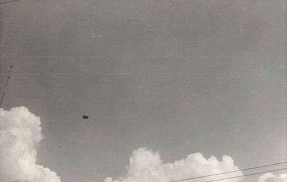 1956-summer-rio-de-janeiro-brazil-ovni-brasil-ufo
