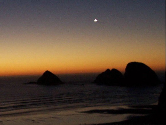 2004-10-13-Oceanside-Oregon-USA